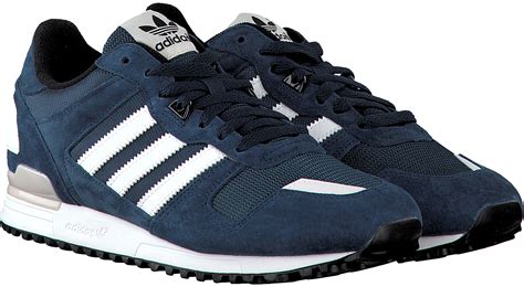 Blauwe Adidas ZX 700 